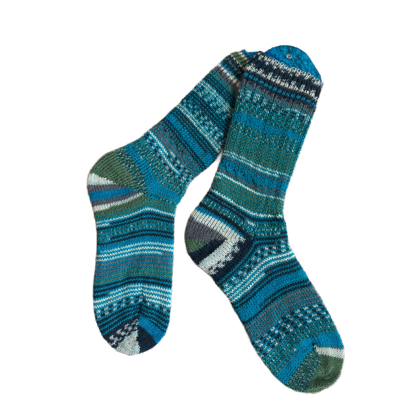 Colorful alpaca socks, luxurious and fun socks for comfort at home, ideal gift for sock lovers and nature enthusiasts