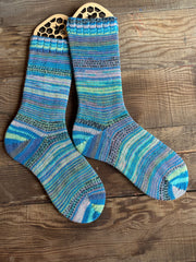 Unique Alpaca Socks, Vibrant Colors and Patterns for Ultimate Comfort, Ideal Gift for Friends & Family Who Love Cozy Wear