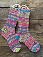 Luxurious and fun socks for comfort at home, Colorful alpaca socks, ideal gift for sock lovers and nature enthusiasts