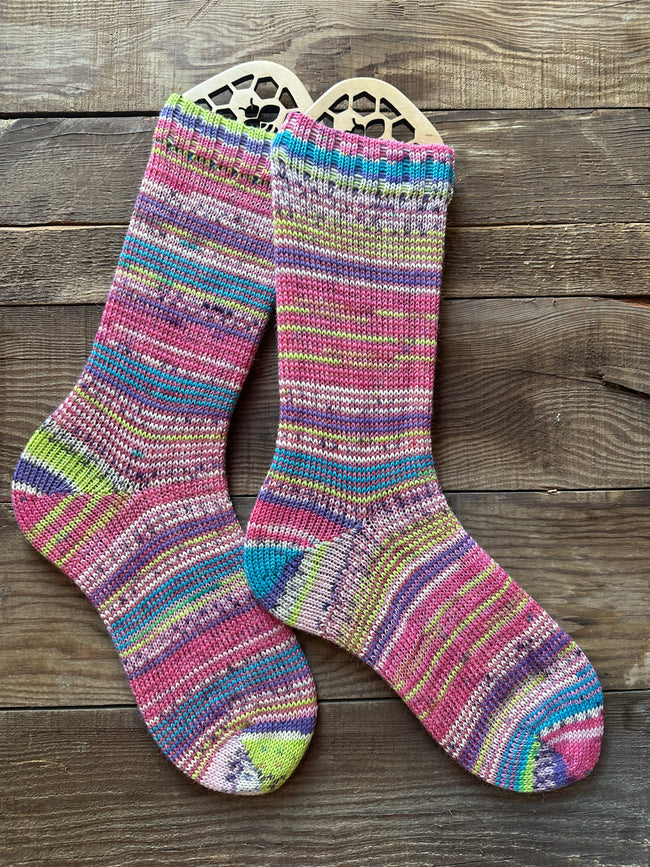 Luxurious and fun socks for comfort at home, Colorful alpaca socks, ideal gift for sock lovers and nature enthusiasts Hover Image