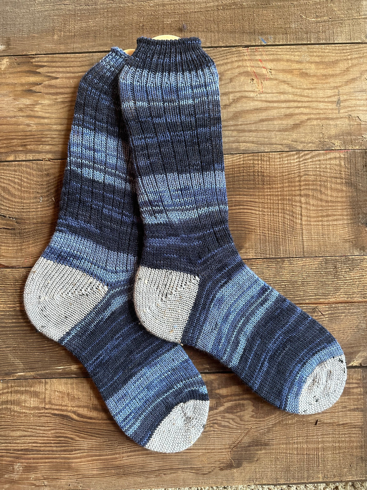Handmade Wool Socks, Luxuriously Soft Knitted Socks for Everyday Comfort, Thoughtful Gift for Friends and Family