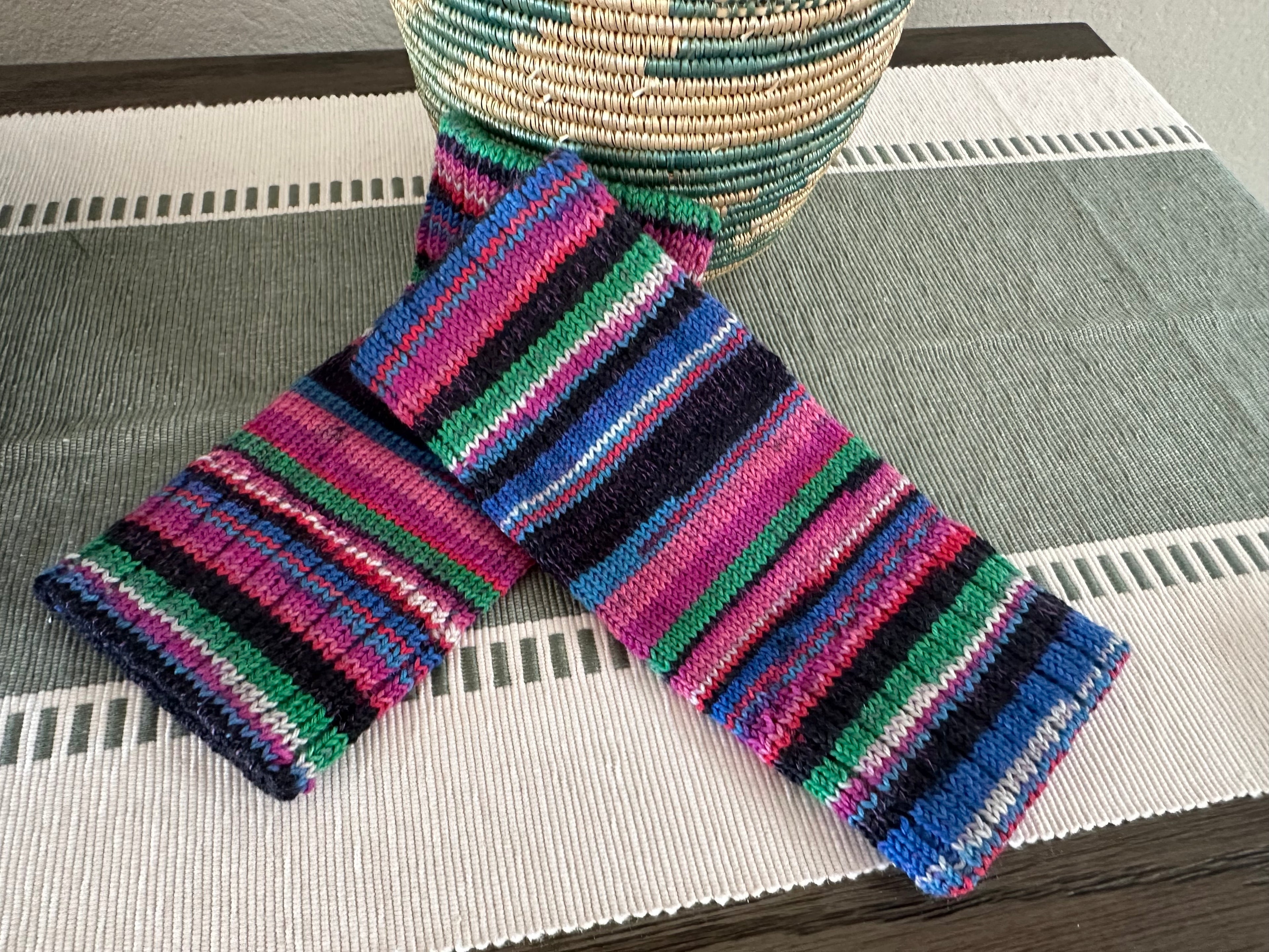 Handknit Texting Gloves, Soft Woolen Mittens for Screen Use, Ideal Gift for Her This Winter