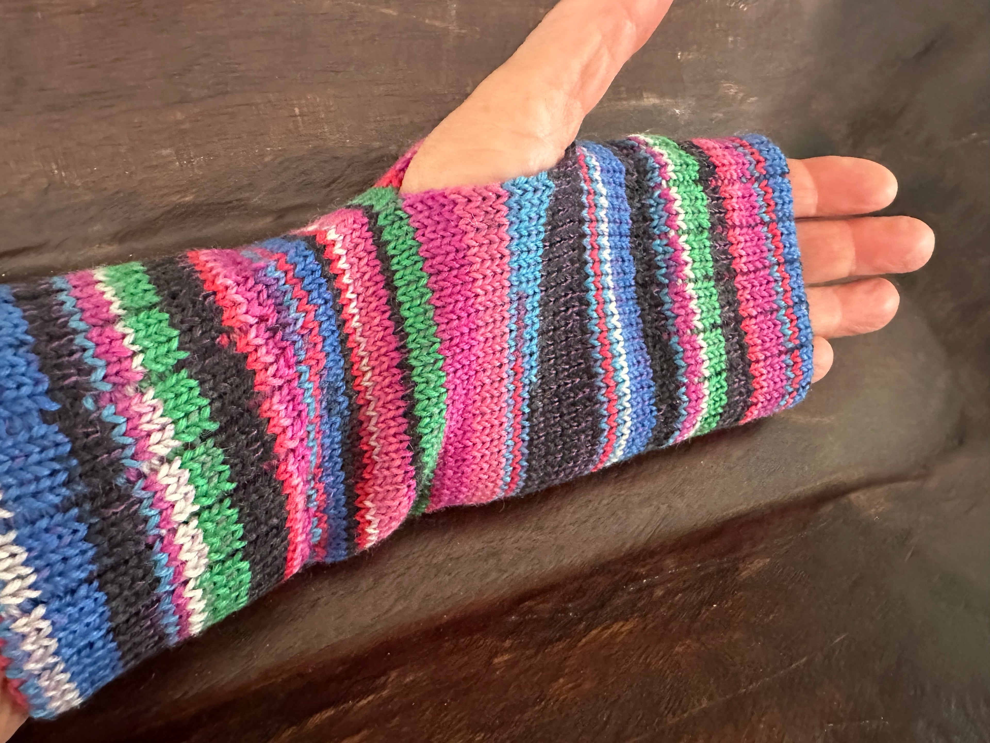 Handknit Texting Gloves, Soft Woolen Mittens for Screen Use, Ideal Gift for Her This Winter