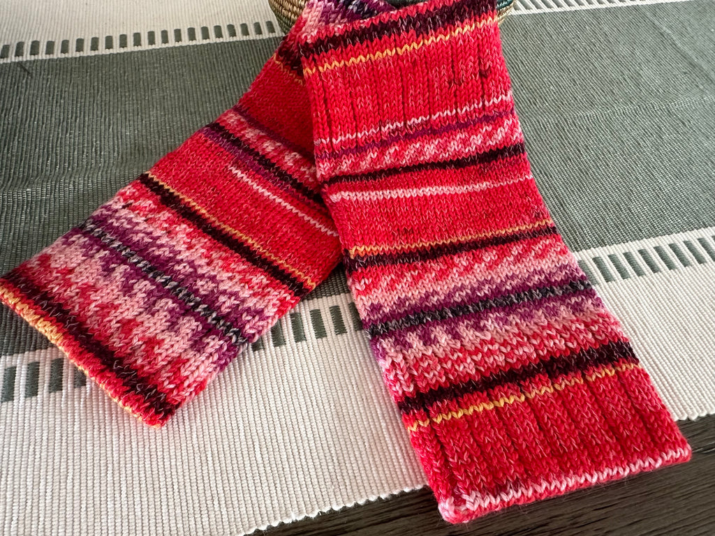 Handknit Texting Gloves, Cozy Knit Fingerless Design for Easy Smartphone Use, Perfect Tech Lover Gift