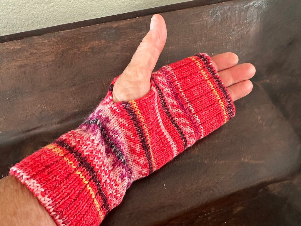 Handknit Texting Gloves, Cozy Knit Fingerless Design for Easy Smartphone Use, Perfect Tech Lover Gift