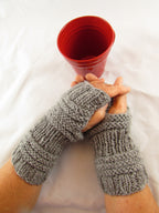Fingerless Mitten Knitting Pattern, Fun and Functional Hand-Knit Design, Perfect for Everyday Use, Unique Gift for Knit Enthusiasts