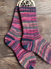Colorful alpaca socks, luxurious and fun socks for comfort at home, ideal gift for sock lovers and nature enthusiasts