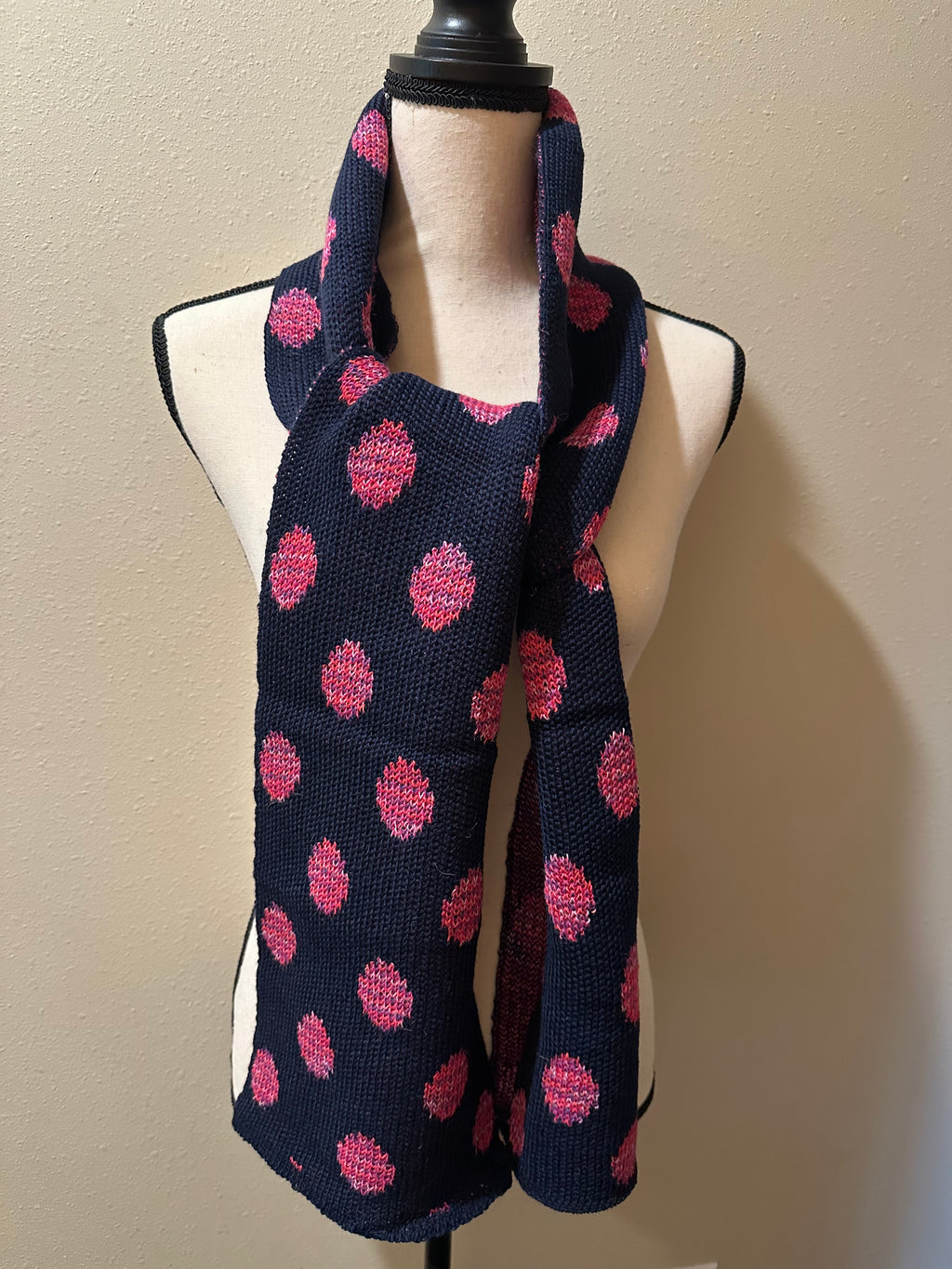 Wool Scarf - Luxurious Handwoven Warmth, Perfect for Winter Accessories, Cozy Gift for Her or Him