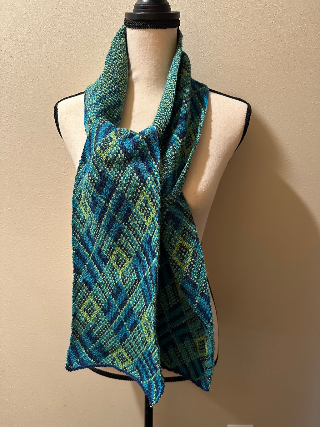 Colorful Alpaca and Wool Scarf, Ideal for Daily Wear, Unique Gift for Birthdays or Holidays