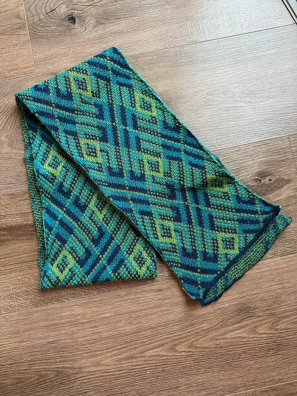 Colorful Alpaca and Wool Scarf, Ideal for Daily Wear, Unique Gift for Birthdays or Holidays