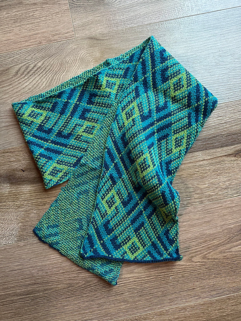 Colorful Alpaca and Wool Scarf, Ideal for Daily Wear, Unique Gift for Birthdays or Holidays
