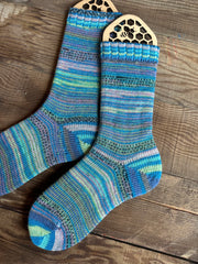 Unique Alpaca Socks, Vibrant Colors and Patterns for Ultimate Comfort, Ideal Gift for Friends & Family Who Love Cozy Wear