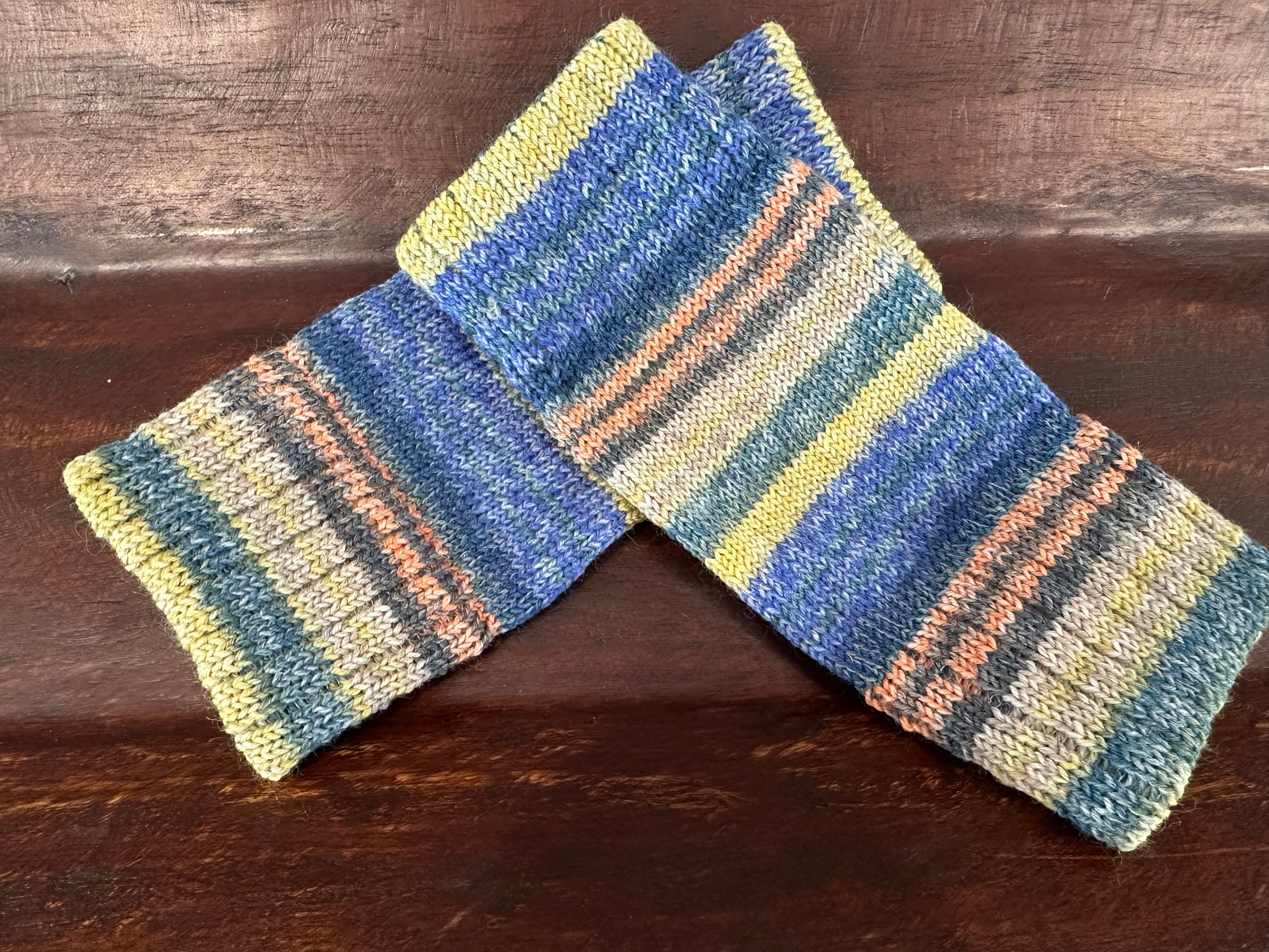 Handknit Texting Gloves, Soft Woolen Mittens for Screen Use, Ideal Gift for Her This Winter