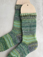 Unique Alpaca Socks, Vibrant Colors and Patterns for Ultimate Comfort, Ideal Gift for Friends & Family Who Love Cozy Wear