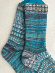 Unique Alpaca Socks, Vibrant Colors and Patterns for Ultimate Comfort, Ideal Gift for Friends & Family Who Love Cozy Wear