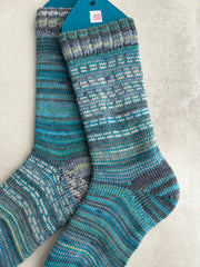 Unique Alpaca Socks, Vibrant Colors and Patterns for Ultimate Comfort, Ideal Gift for Friends & Family Who Love Cozy Wear