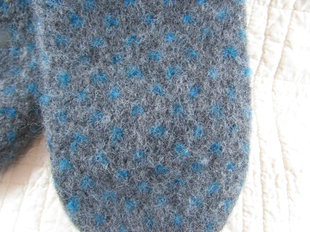 Boiled Wool Mitten Knitting Pattern, Warm and Comfy Design, Ideal Handmade Present for Kids and Adults