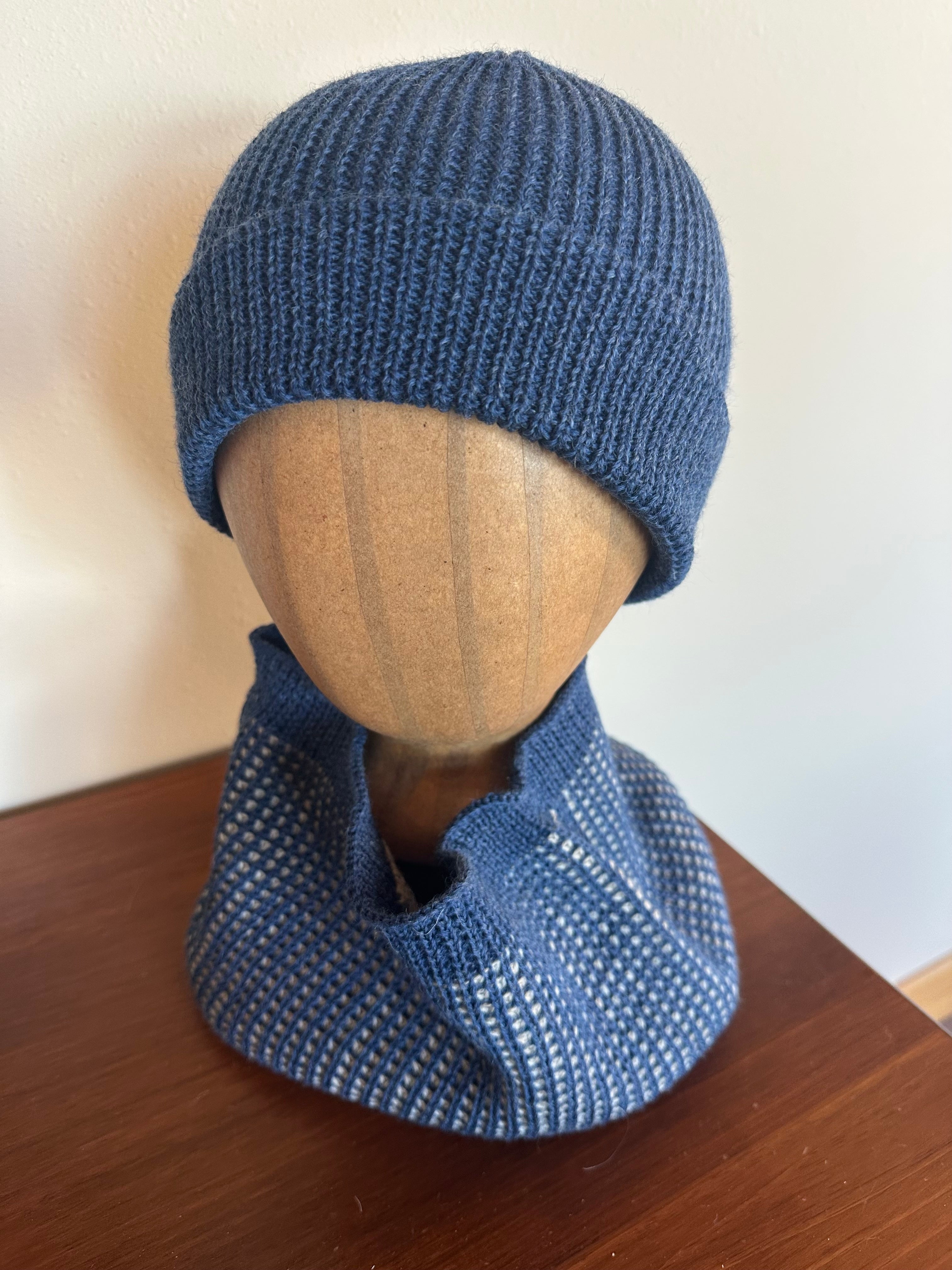 Premium Handmade Merino Wool Knit Hat with Optional Neck Wrap, Elegant Winter Accessory, Unisex Luxury Gift for Cold Seasons or Special Occasions