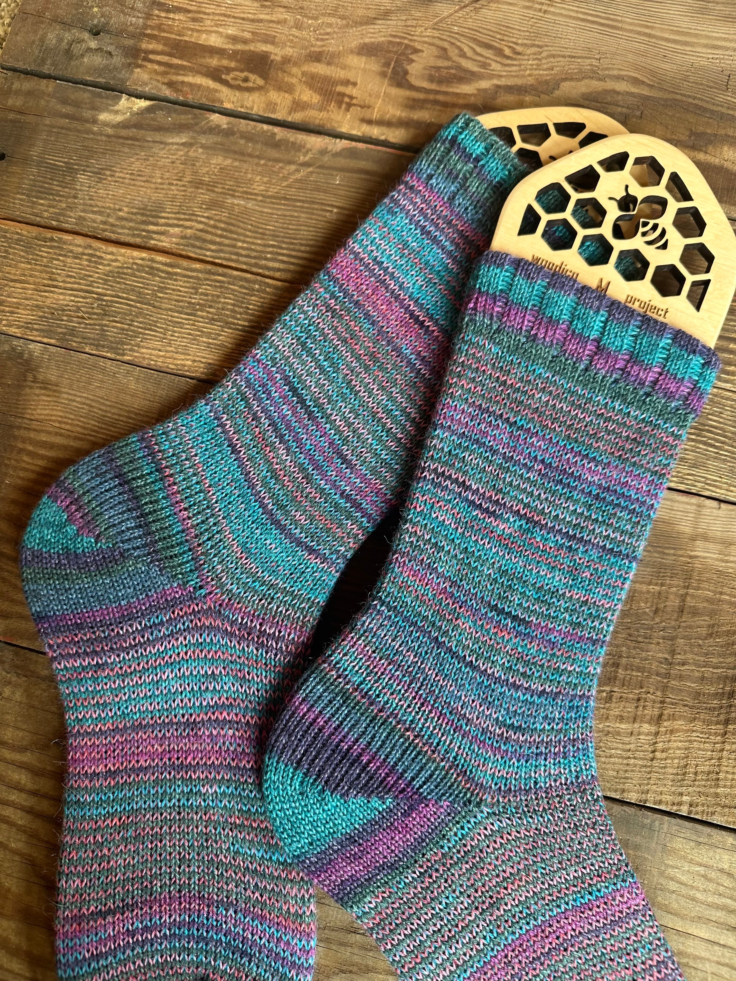 Colorful alpaca socks, luxurious and fun socks for comfort at home, ideal gift for sock lovers and nature enthusiasts
