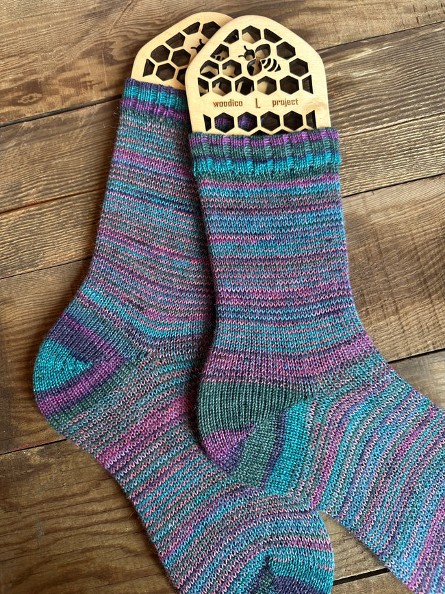 Colorful alpaca socks, luxurious and fun socks for comfort at home, ideal gift for sock lovers and nature enthusiasts Main Image