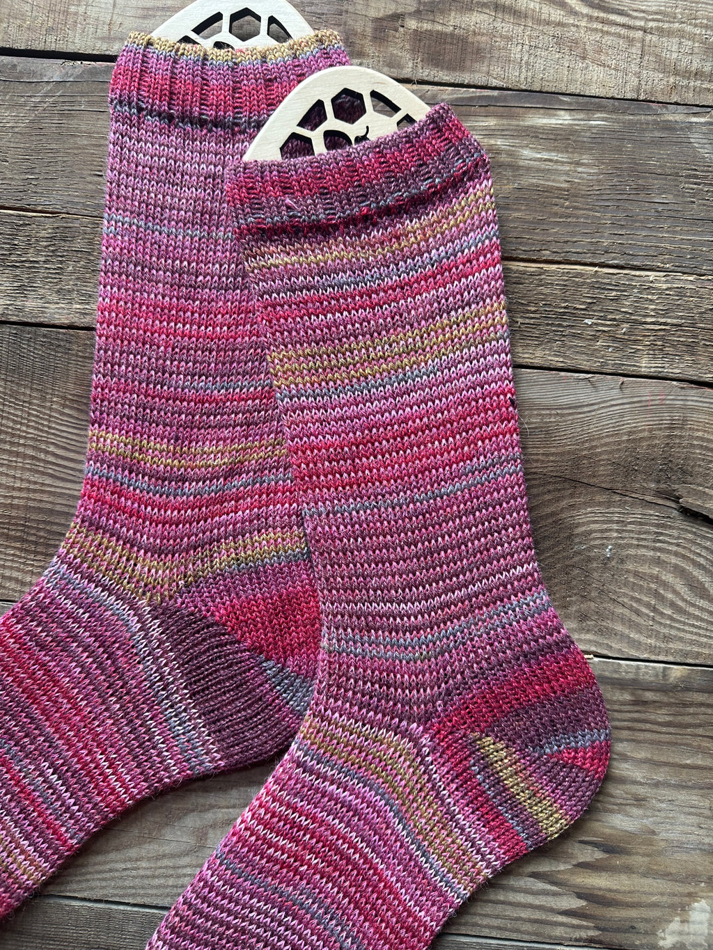Colorful alpaca socks, luxurious and fun socks for comfort at home, ideal gift for sock lovers and nature enthusiasts