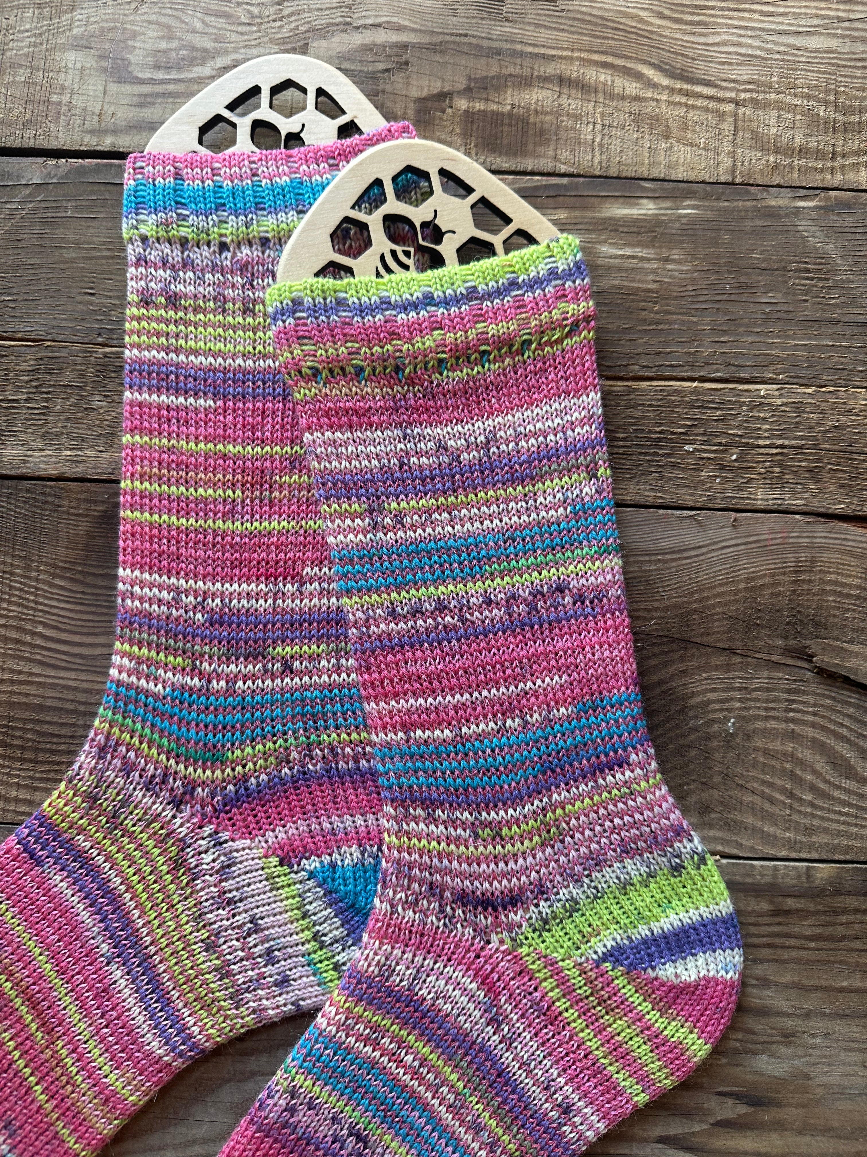 Luxurious and fun socks for comfort at home, Colorful alpaca socks, ideal gift for sock lovers and nature enthusiasts