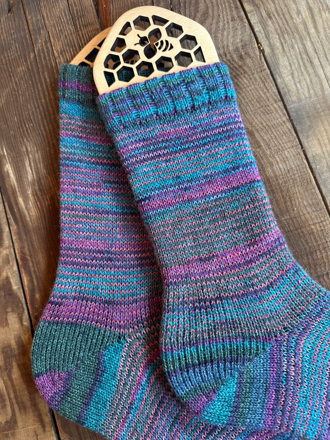 Luxurious and colorful alpaca socks, fun socks for comfort at home, ideal gift for sock lovers and nature enthusiasts Main Image