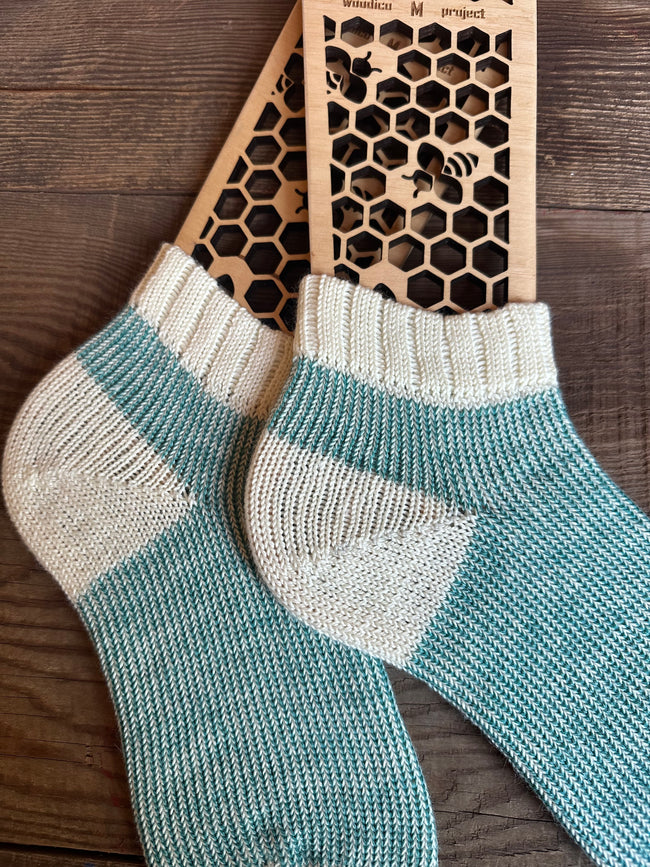 Super Soft Handmade Merino & Alpaca Slipper Socks – Plush, Warm Comfort for Home & Gift Ideas, Size Medium Main Image