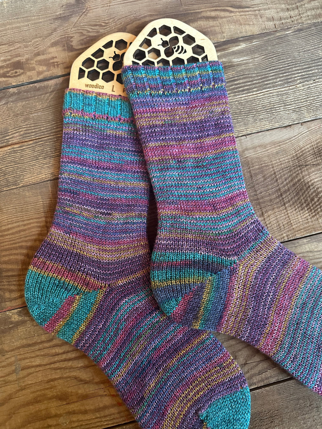 Colorful alpaca socks, luxurious and fun socks for comfort at home, ideal gift for sock lovers and nature enthusiasts