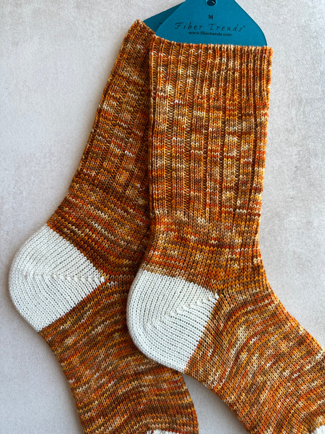 Hand Dyed Handmade Wool Socks, Luxurious Softness for Cold Weather, Thoughtful Gift for Loved Ones Main Image