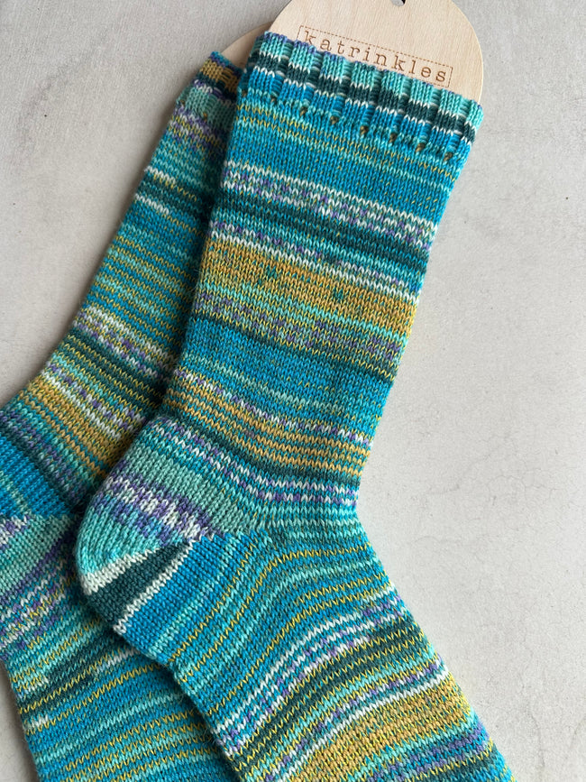 Luxurious and fun socks for comfort at home, Colorful alpaca socks, ideal gift for sock lovers and nature enthusiasts Main Image
