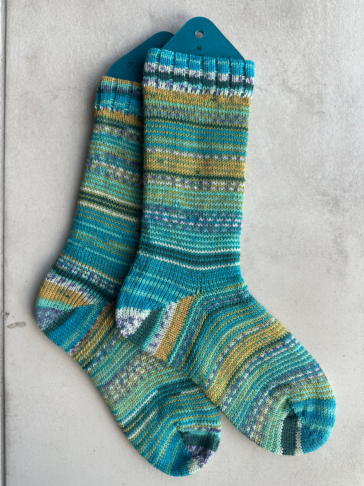 Luxurious and fun socks for comfort at home, Colorful alpaca socks, ideal gift for sock lovers and nature enthusiasts