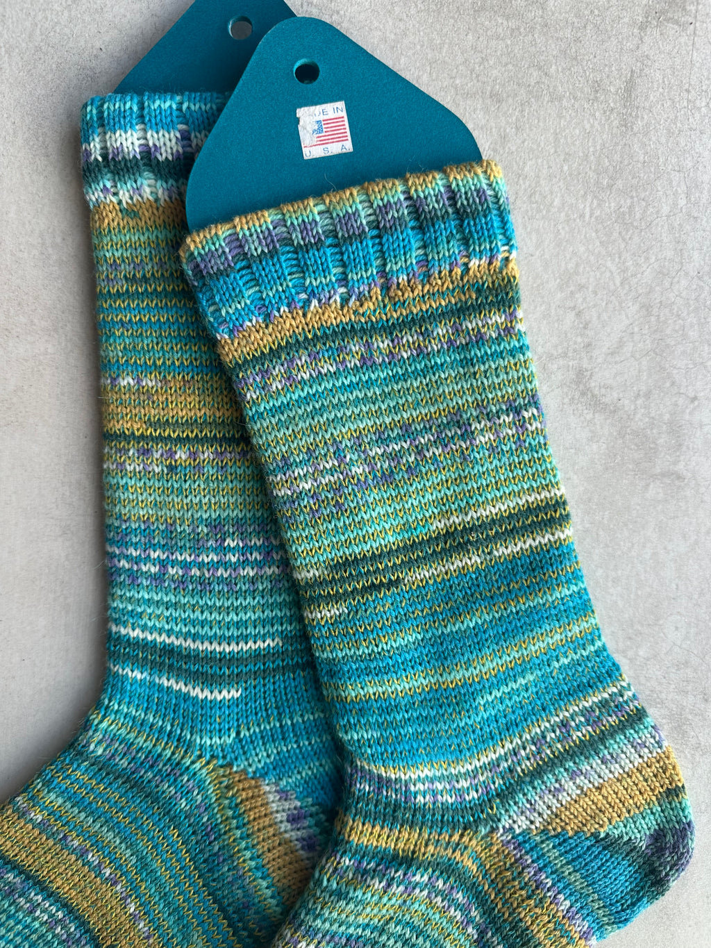 Luxurious and fun socks for comfort at home, Colorful alpaca socks, ideal gift for sock lovers and nature enthusiasts