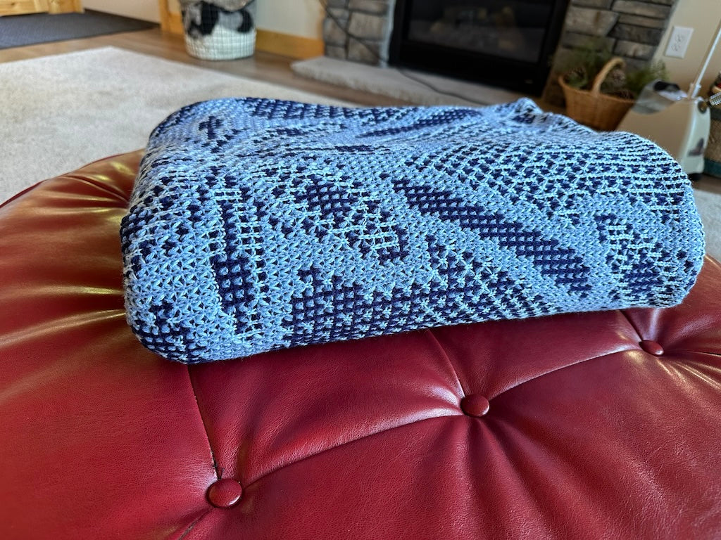 Handmade Knit Throw Blanket, Luxurious Soft Yarn Perfect for Relaxation, Unique Gift Idea for Any Occasion