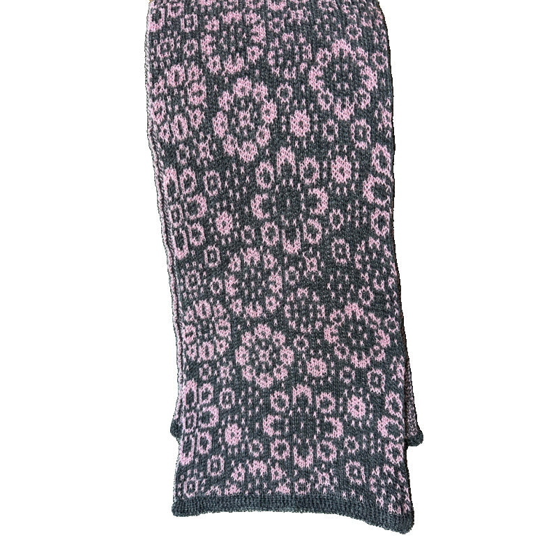 Wool Scarf - Elegant Oversized Design, Ideal for Daily Wear, Unique Gift for Birthdays or Holidays